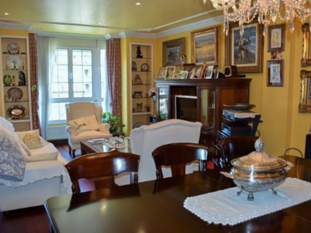 Piso en venta en zona Costillares-Ciudad Lineal